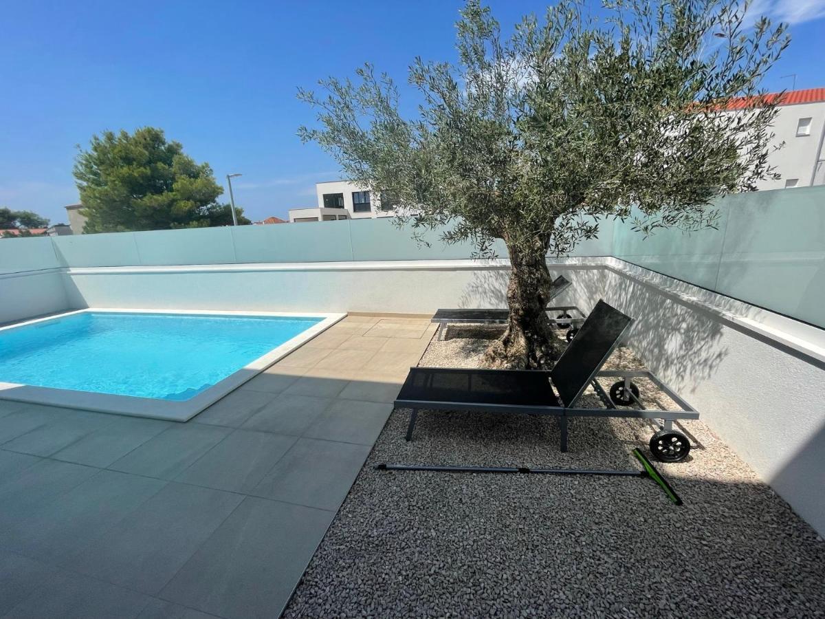 Villa Dea - Dein Rueckzugsort Am Meer Mit Beheiztem Pool Vrsi Luaran gambar